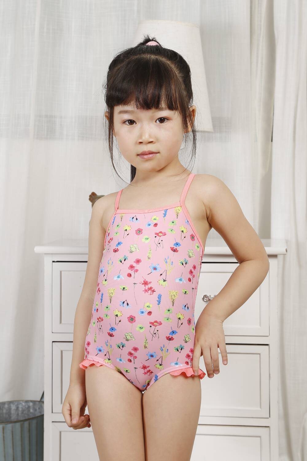 Kids swimming suit and girls swimwear